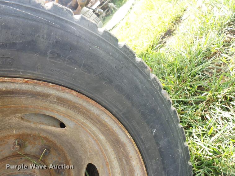 image for item BS9494 2008 Ford F450 Super Duty Crew Cab pickup truck cab and chassis