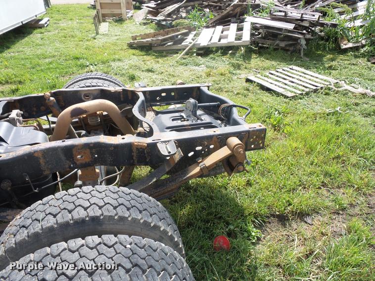 image for item BS9494 2008 Ford F450 Super Duty Crew Cab pickup truck cab and chassis