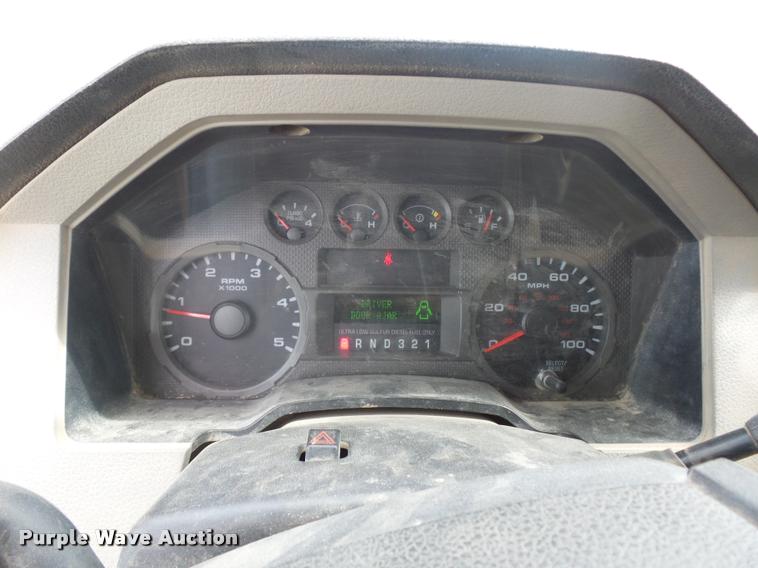 image for item BS9494 2008 Ford F450 Super Duty Crew Cab pickup truck cab and chassis