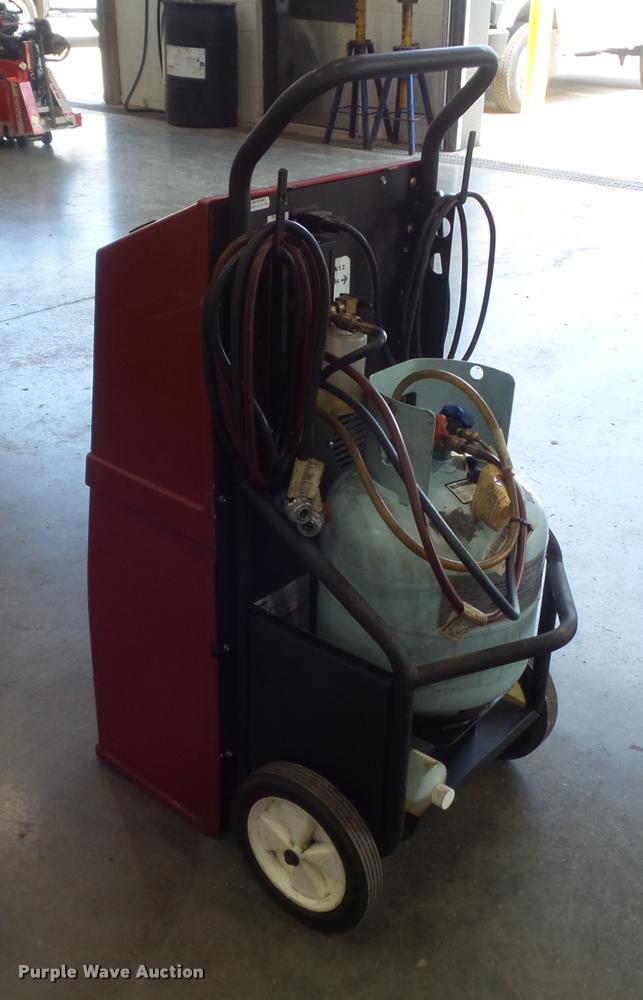 image for item CC9572 1995 Robinair 12134A AC recovery/recycling/recharging unit