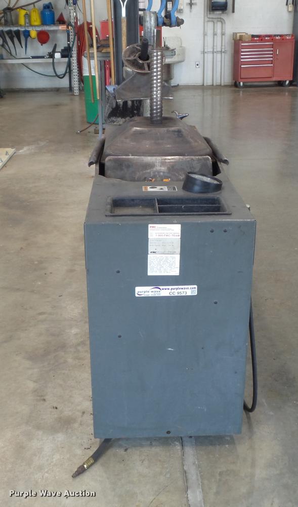 image for item CC9573 FMC 7600 center post tire machine