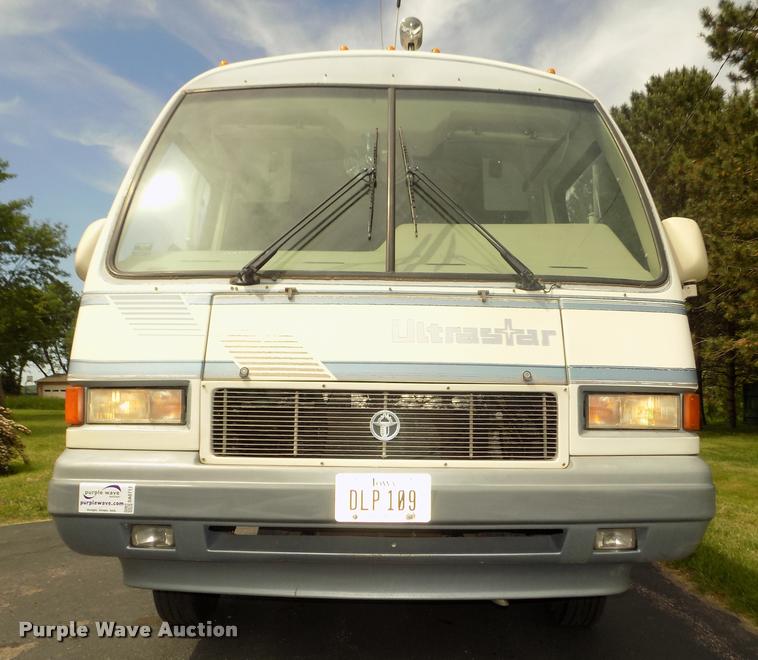 image for item DA0712 1992 Champion Ultra Star RV