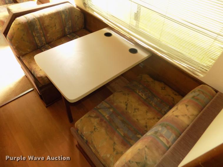 image for item DA0712 1992 Champion Ultra Star RV