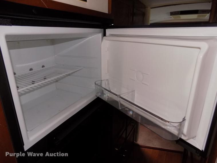 image for item DA0712 1992 Champion Ultra Star RV