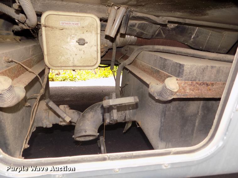 image for item DA0712 1992 Champion Ultra Star RV