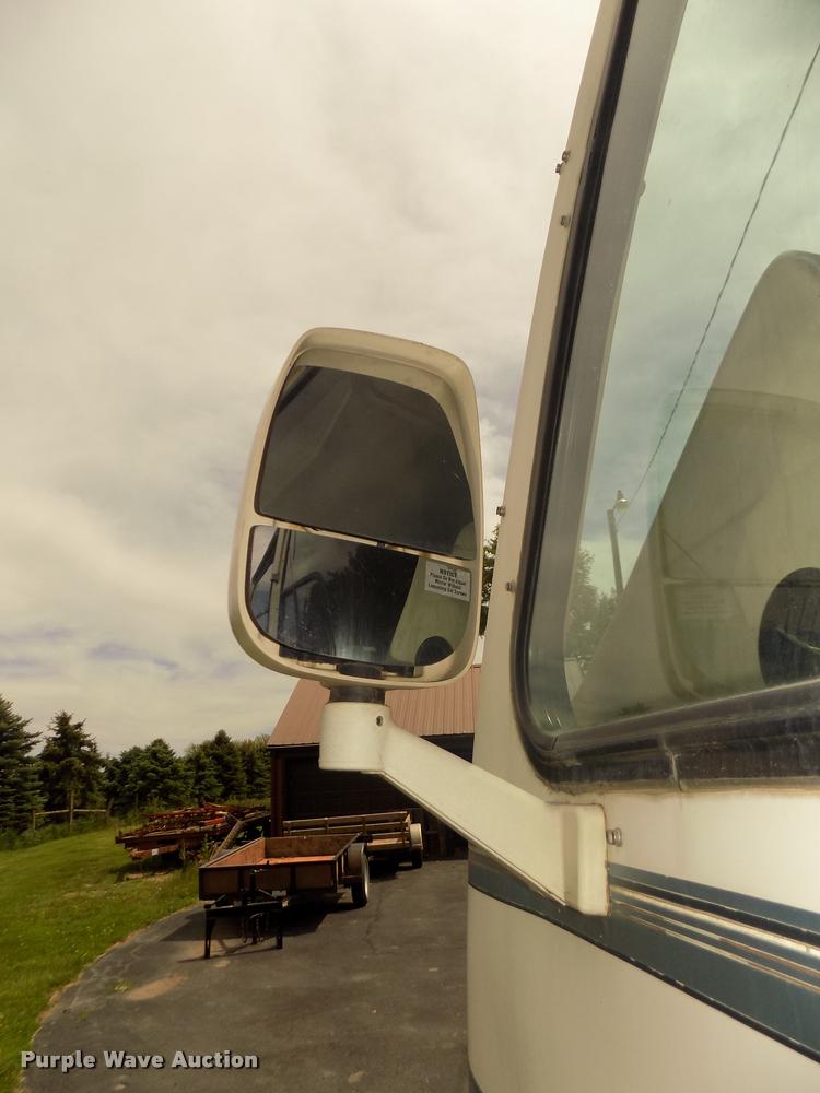 image for item DA0712 1992 Champion Ultra Star RV