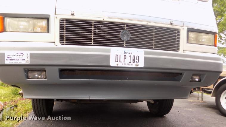 image for item DA0712 1992 Champion Ultra Star RV