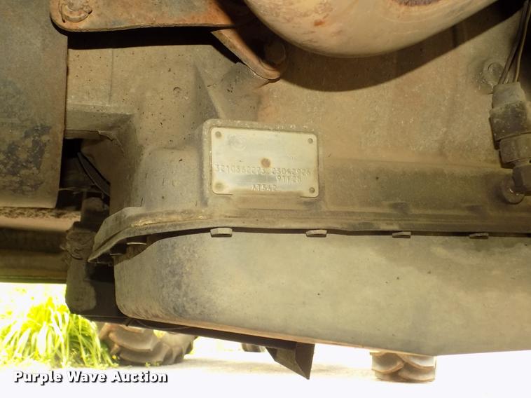 image for item DA0712 1992 Champion Ultra Star RV