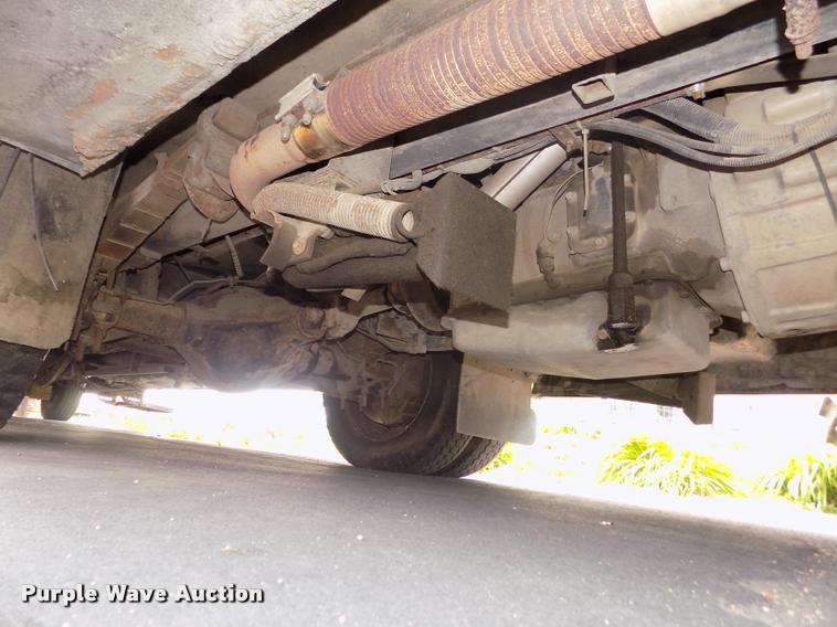 image for item DA0712 1992 Champion Ultra Star RV