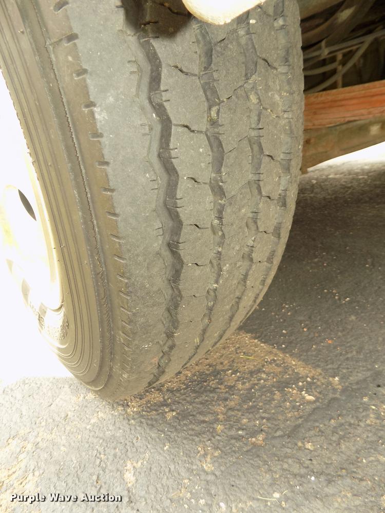 image for item DA0712 1992 Champion Ultra Star RV