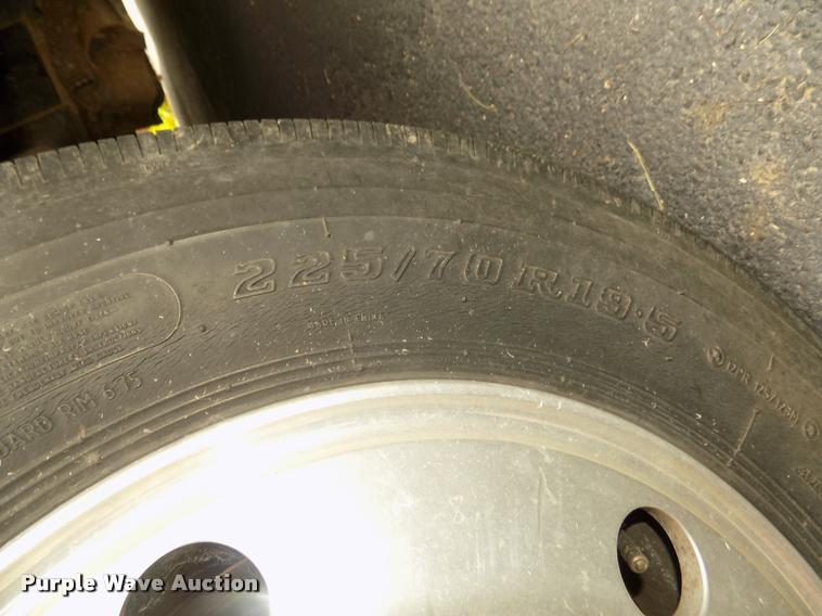 image for item DA0712 1992 Champion Ultra Star RV