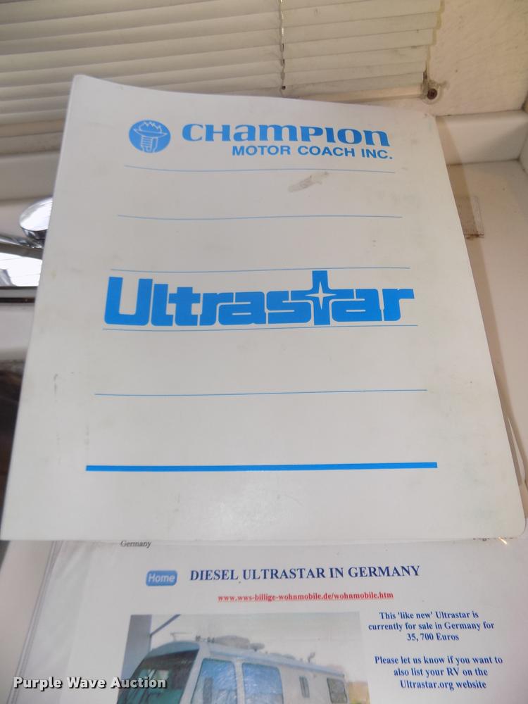 image for item DA0712 1992 Champion Ultra Star RV