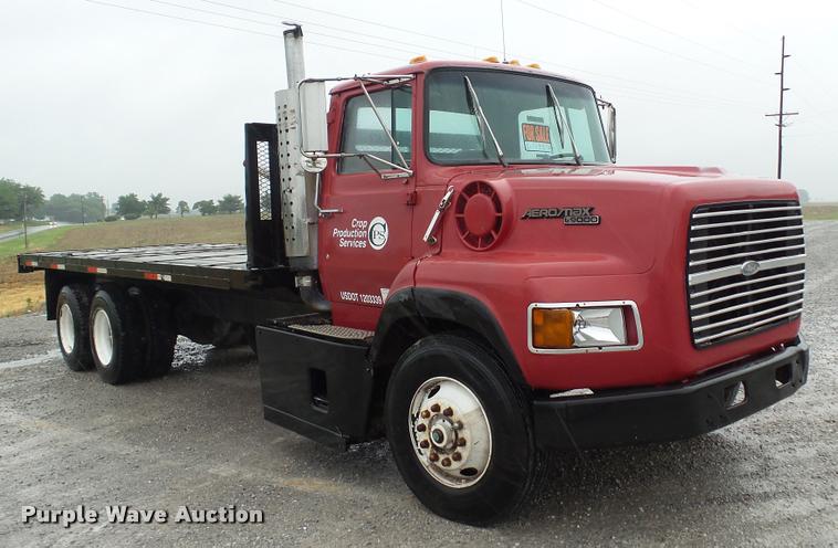 image for item DA1007 1988 Ford LTA9000 Aero Max 106 flatbed truck