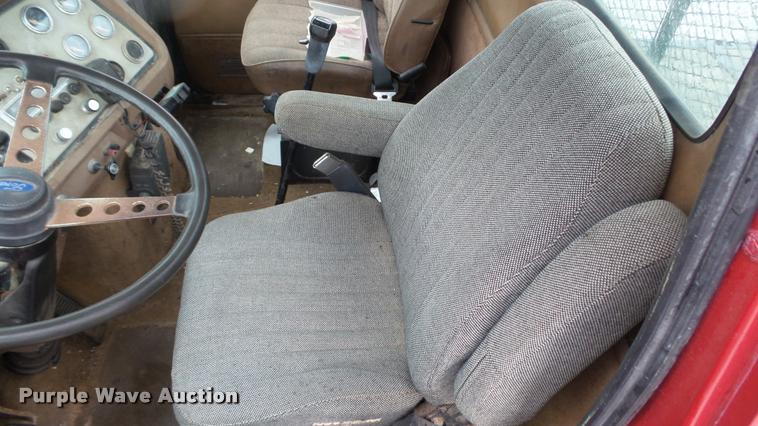 image for item DA1007 1988 Ford LTA9000 Aero Max 106 flatbed truck