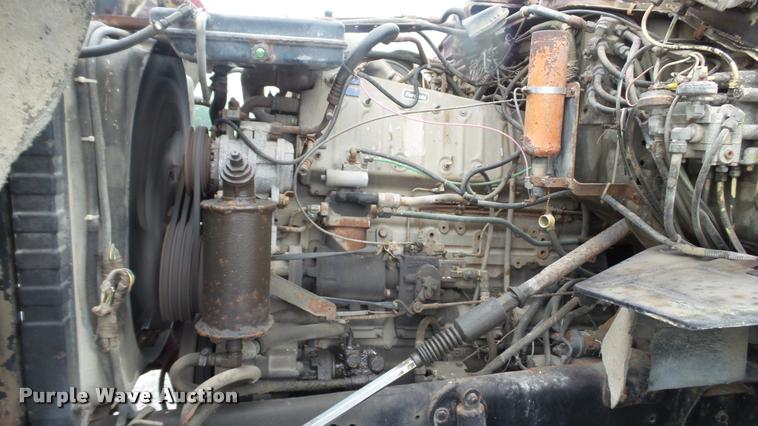 image for item DA1007 1988 Ford LTA9000 Aero Max 106 flatbed truck