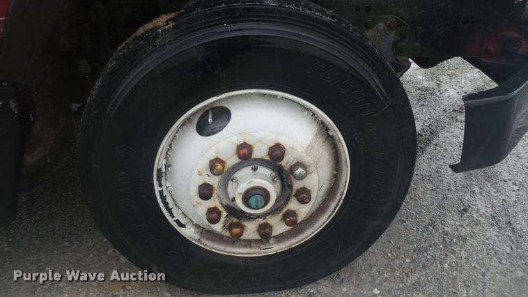 image for item DA1007 1988 Ford LTA9000 Aero Max 106 flatbed truck