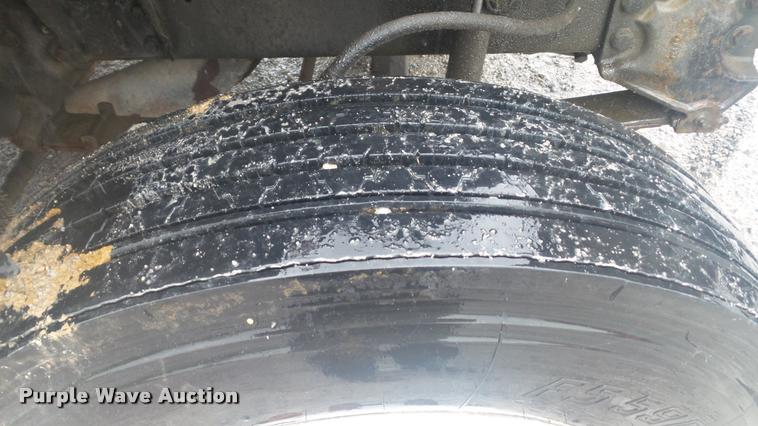 image for item DA1007 1988 Ford LTA9000 Aero Max 106 flatbed truck