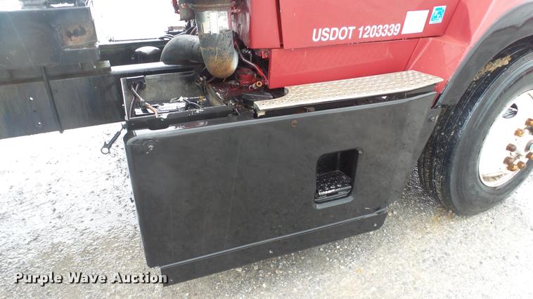 image for item DA1007 1988 Ford LTA9000 Aero Max 106 flatbed truck