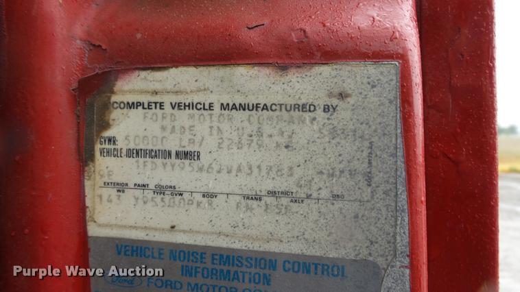 image for item DA1007 1988 Ford LTA9000 Aero Max 106 flatbed truck