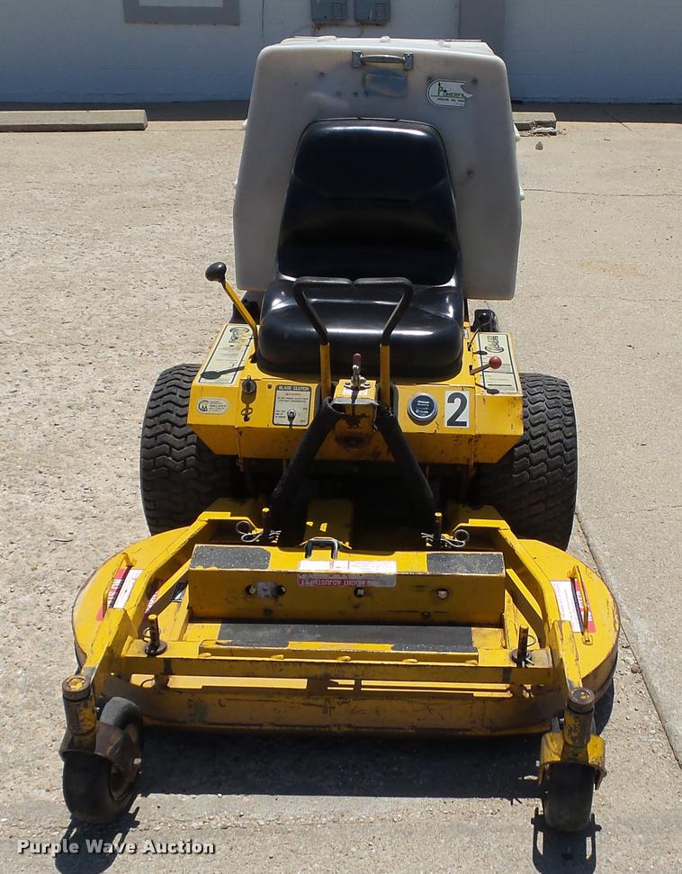 image for item DA1075 Walker MCGHS lawn mower