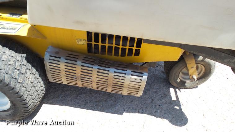 image for item DA1075 Walker MCGHS lawn mower