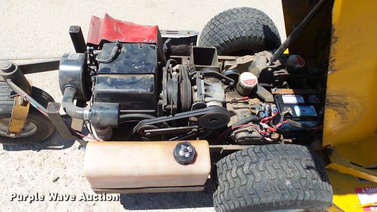 image for item DA1075 Walker MCGHS lawn mower