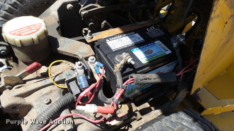 image for item DA1075 Walker MCGHS lawn mower