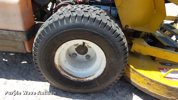 image for item DA1075 Walker MCGHS lawn mower