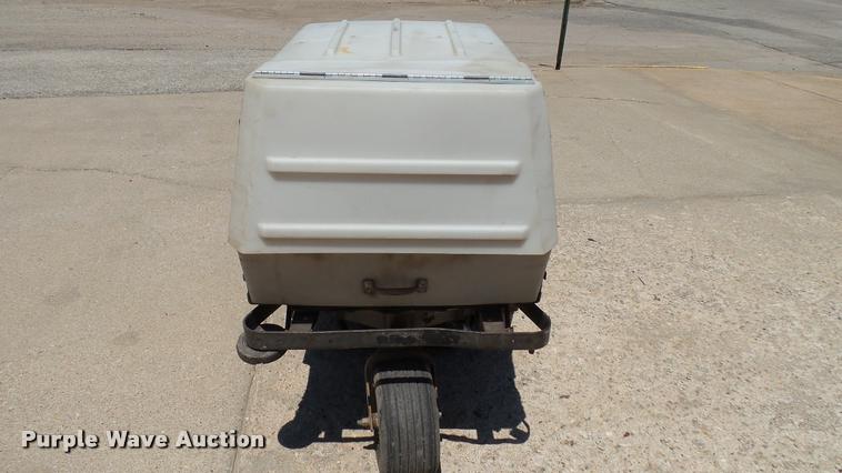 image for item DA1075 Walker MCGHS lawn mower