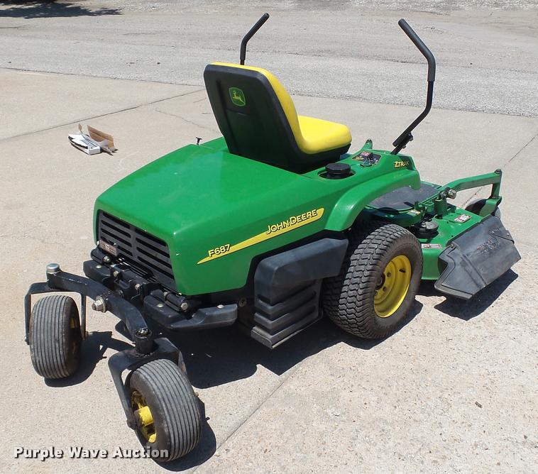 image for item DA1078 John Deere F687 Z-Trak lawn mower