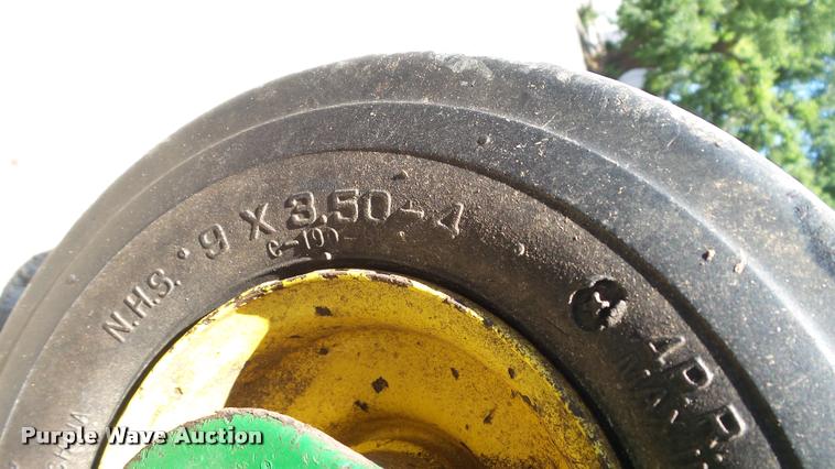 image for item DA1078 John Deere F687 Z-Trak lawn mower