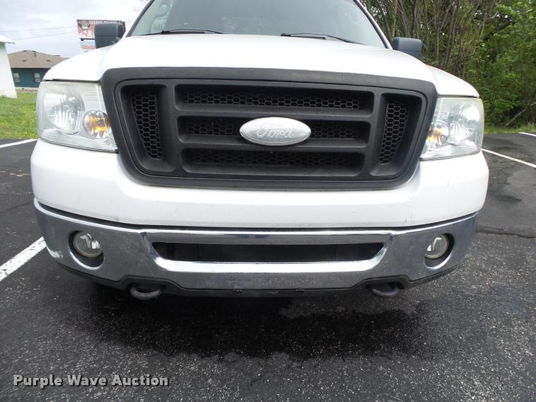 image for item DA2682 2006 Ford F150 SuperCab pickup truck