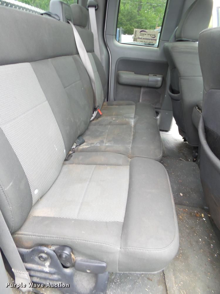 image for item DA2682 2006 Ford F150 SuperCab pickup truck