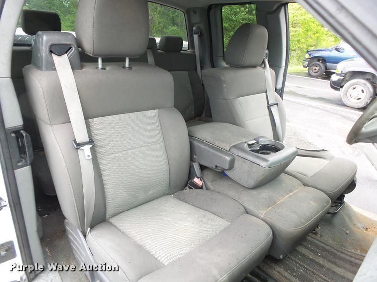 image for item DA2682 2006 Ford F150 SuperCab pickup truck