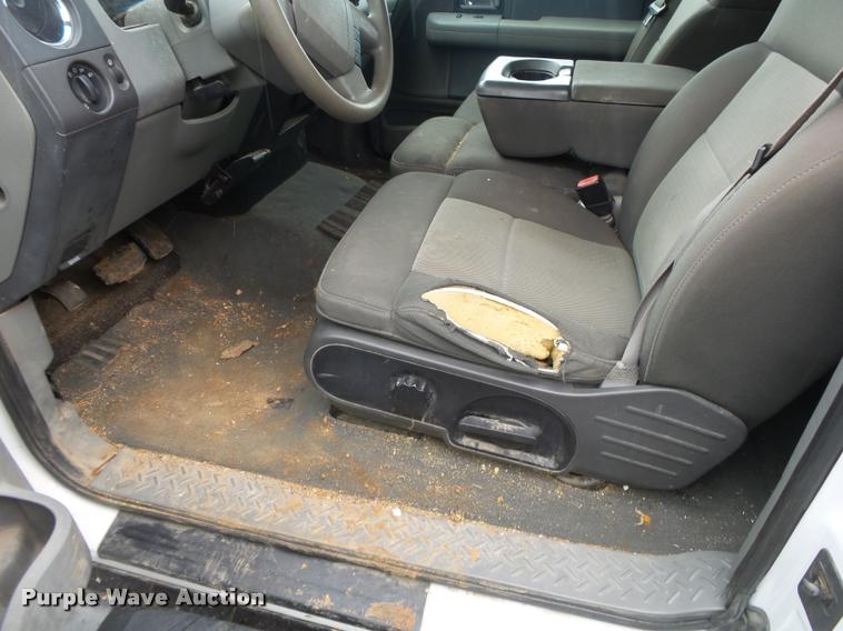 image for item DA2682 2006 Ford F150 SuperCab pickup truck