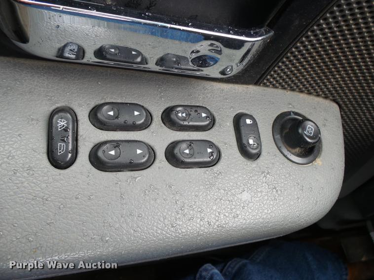 image for item DA2682 2006 Ford F150 SuperCab pickup truck