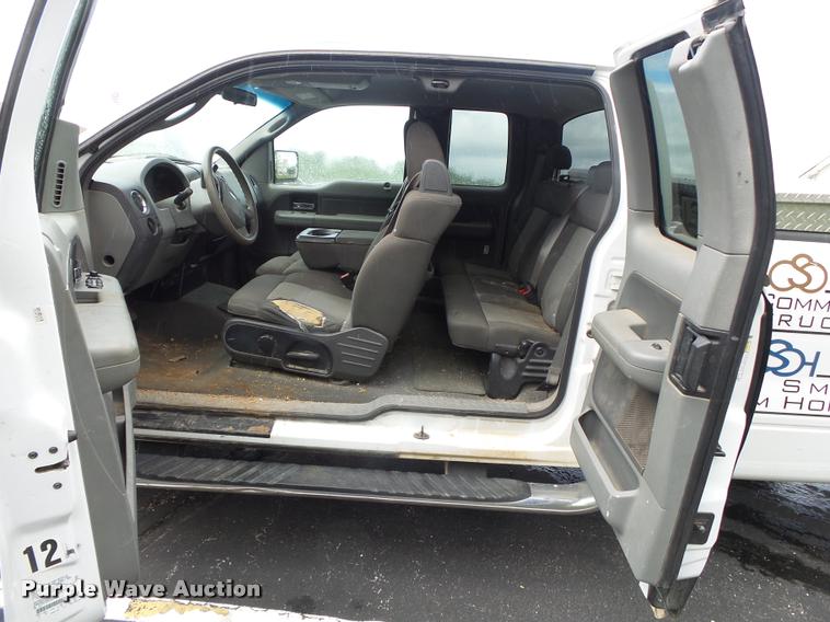 image for item DA2682 2006 Ford F150 SuperCab pickup truck