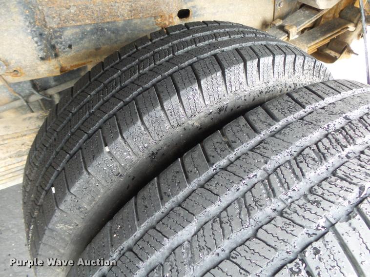 image for item DA2684 2005 GMC Sierra 3500 Crew Cab pickup truck