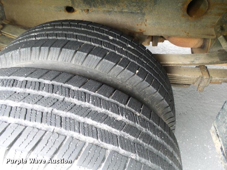 image for item DA2684 2005 GMC Sierra 3500 Crew Cab pickup truck