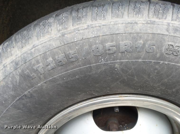 image for item DA2684 2005 GMC Sierra 3500 Crew Cab pickup truck