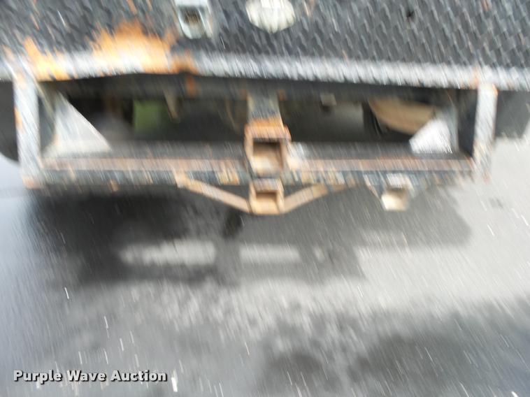 image for item DA2685 2005 Dodge Ram 3500 Quad Cab flatbed pickup truck