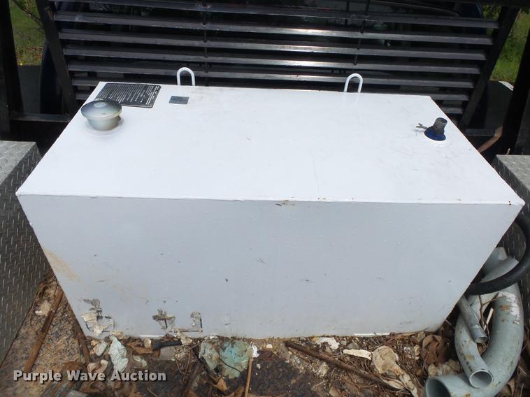 image for item DA2685 2005 Dodge Ram 3500 Quad Cab flatbed pickup truck