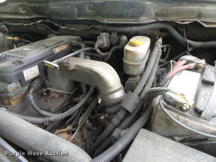 image for item DA2685 2005 Dodge Ram 3500 Quad Cab flatbed pickup truck