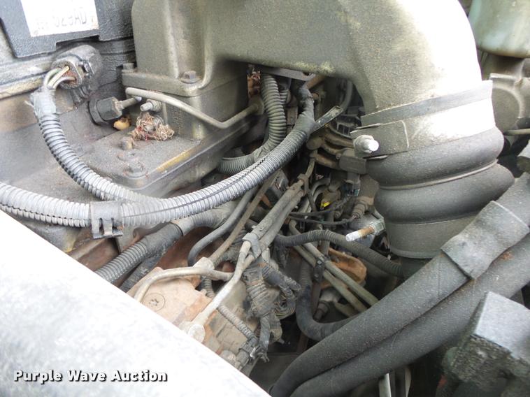 image for item DA2685 2005 Dodge Ram 3500 Quad Cab flatbed pickup truck