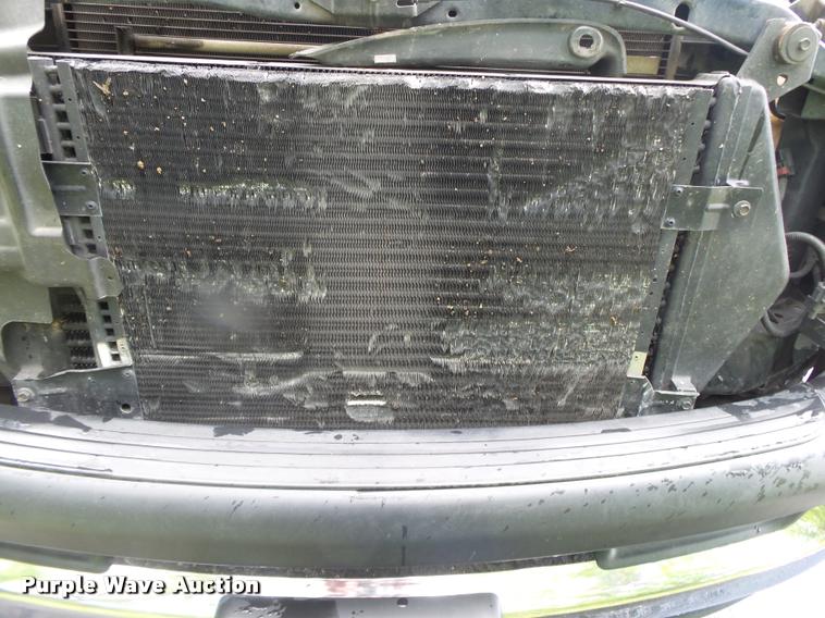 image for item DA2685 2005 Dodge Ram 3500 Quad Cab flatbed pickup truck