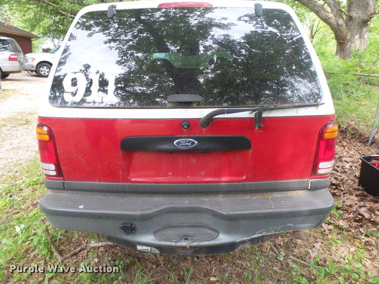 image for item DA2692 1999 Ford Explorer SUV