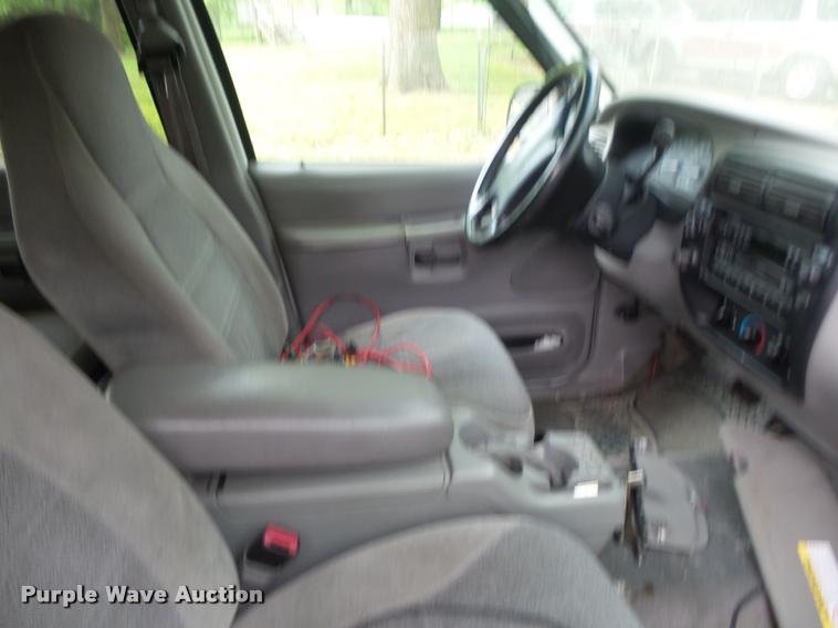 image for item DA2692 1999 Ford Explorer SUV