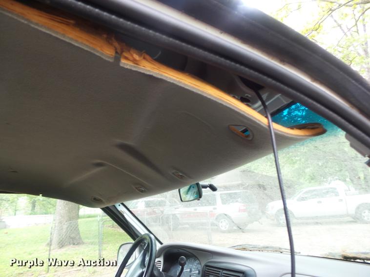 image for item DA2692 1999 Ford Explorer SUV