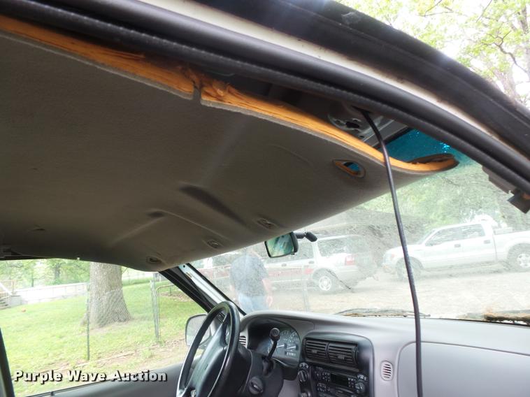 image for item DA2692 1999 Ford Explorer SUV
