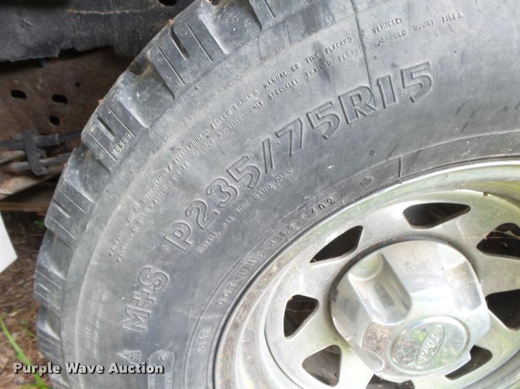 image for item DA2692 1999 Ford Explorer SUV